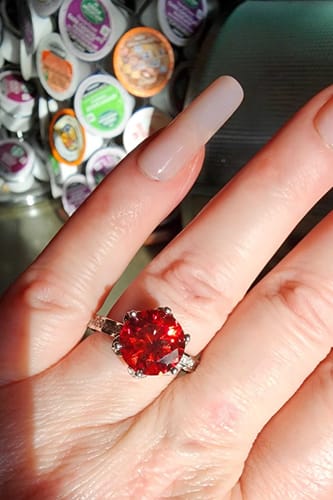 Customer photo review of 【408】"Deck the Hall" Bohemian Petal Set 5 Carat Moissanite Ring