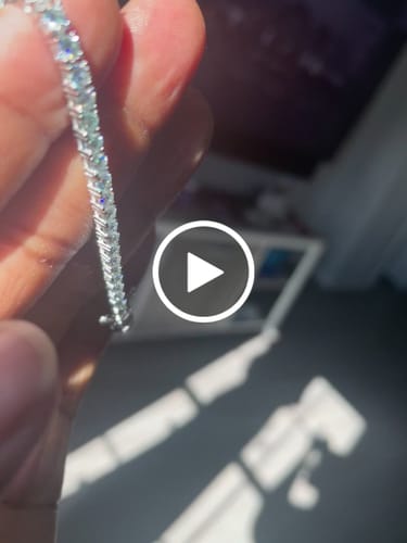 Customer video review of Womens VVS Moissanite Tennis Bracelet