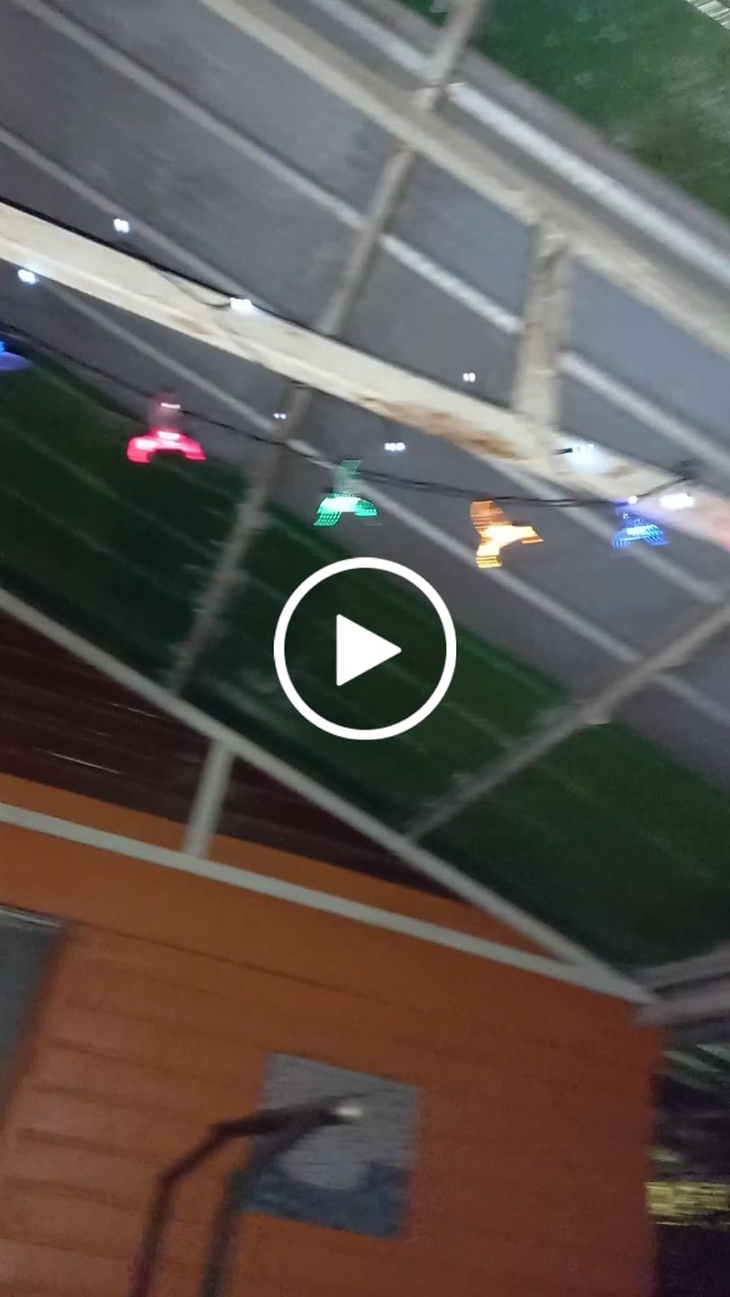 Customer video review of Colibrís Solares - IP65 Luz Cálida/Colores Largo 5 m