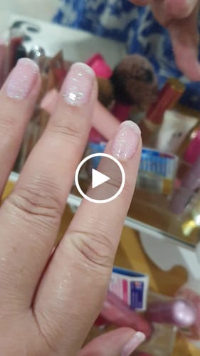 Customer video review of Babes Nail Polish Wraps
