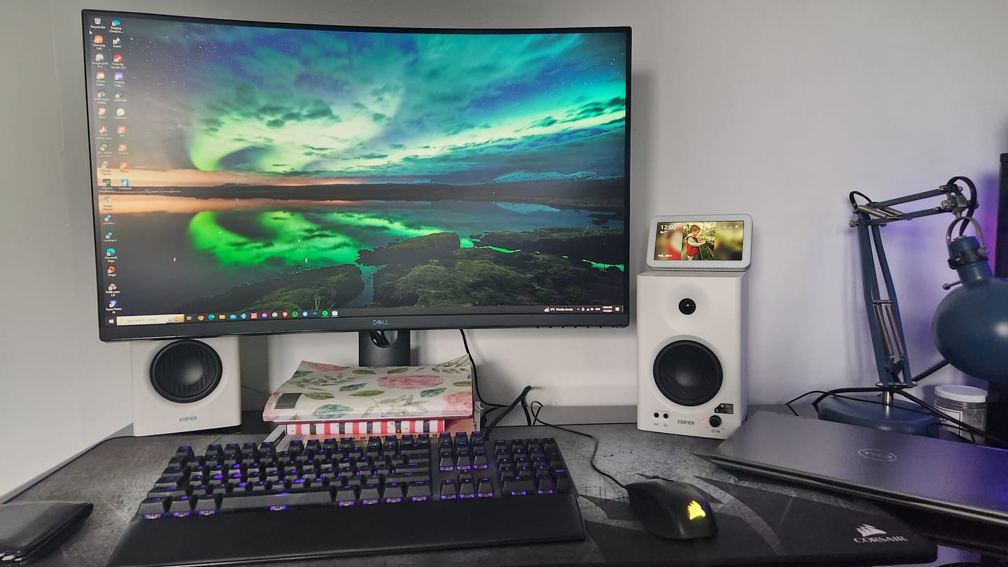 Customer photo review of edifier-mr4-p