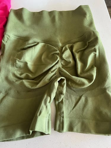 Customer photo review of FitFlex Shorts PUSH UP BOTTOM