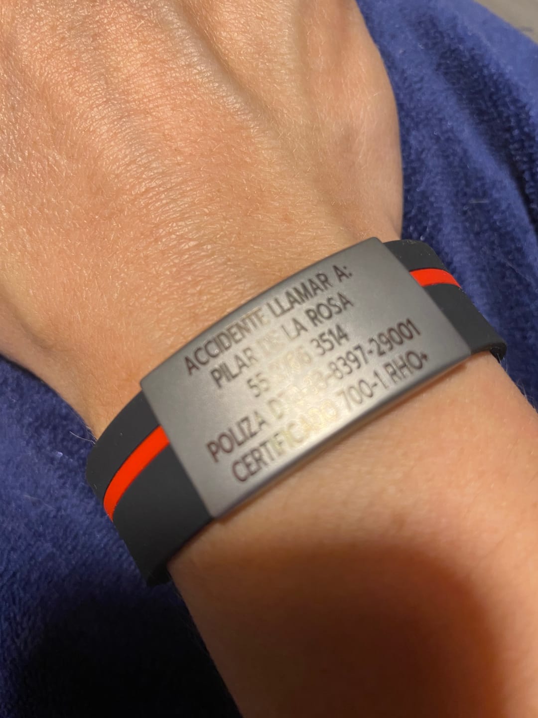 Customer photo review of AxoID - Brazalete de Emergencia
