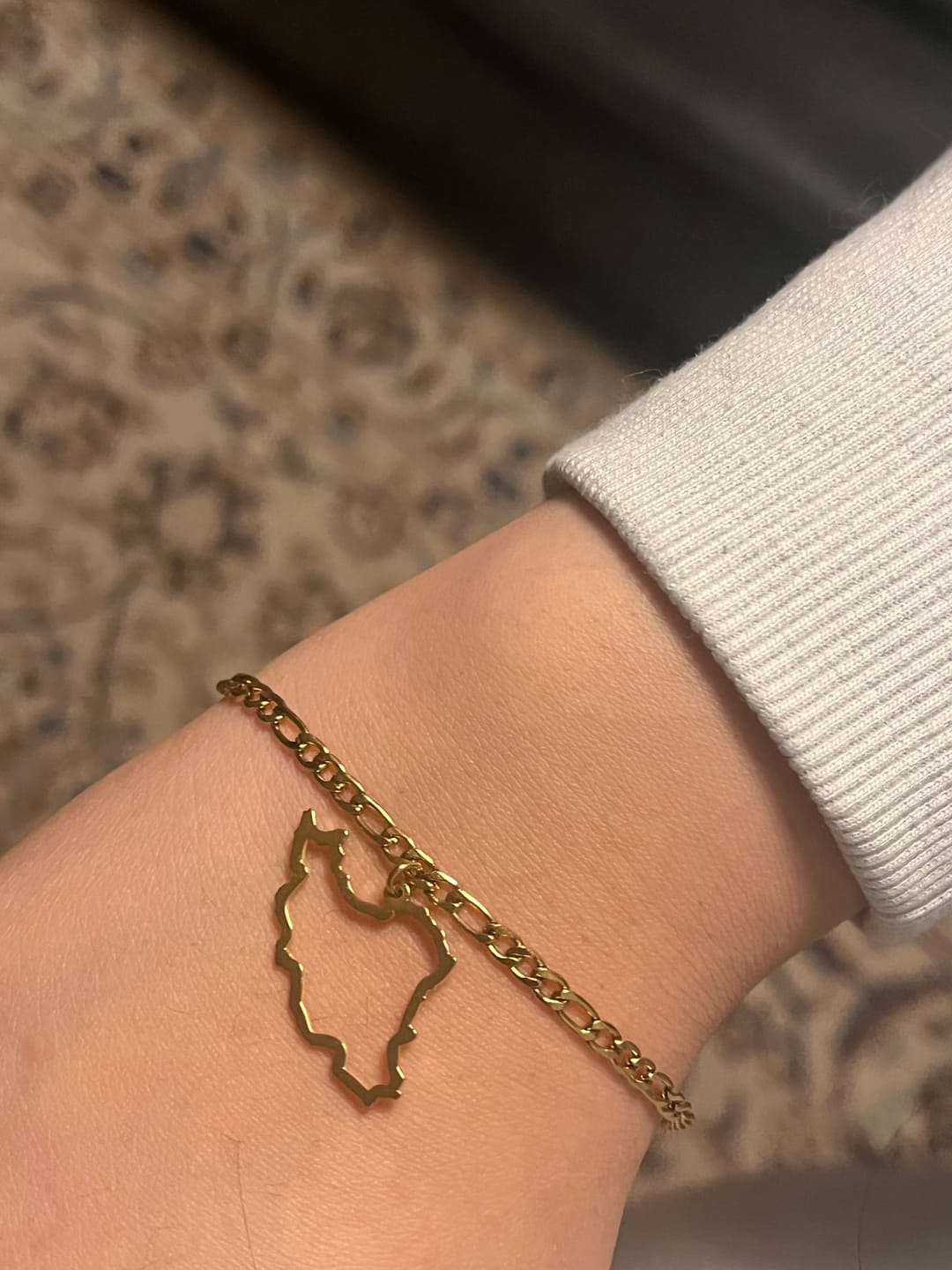 Customer photo review of Nations Armband | 18K vergoldet