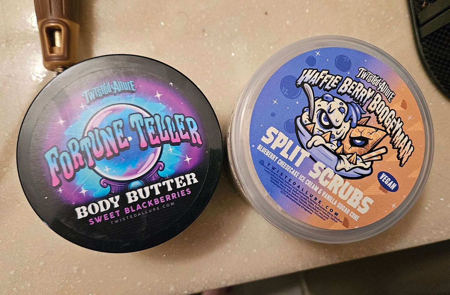 Customer photo review of Waffle Berry Boogeyman Split Scrub (Blueberry Cheesecake Ice Cream & Waffle Cone)