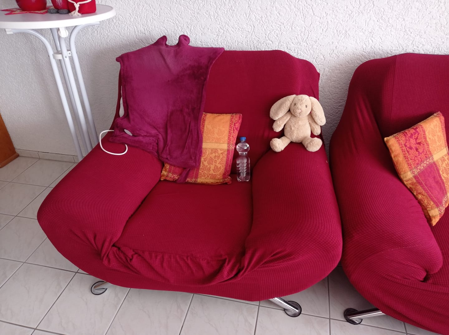 Customer photo review of Rotwein - Sofabezüge für klassische und Ecksofas - Wasserdicht und Ultrabeständig - Das Haus der Überzüge