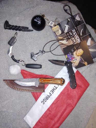 Customer photo review of Mini Karambit Keyring