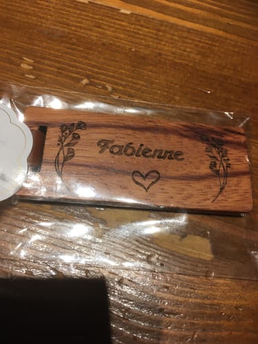Customer photo review of Personalisierter Schlüsselanhänger aus Holz