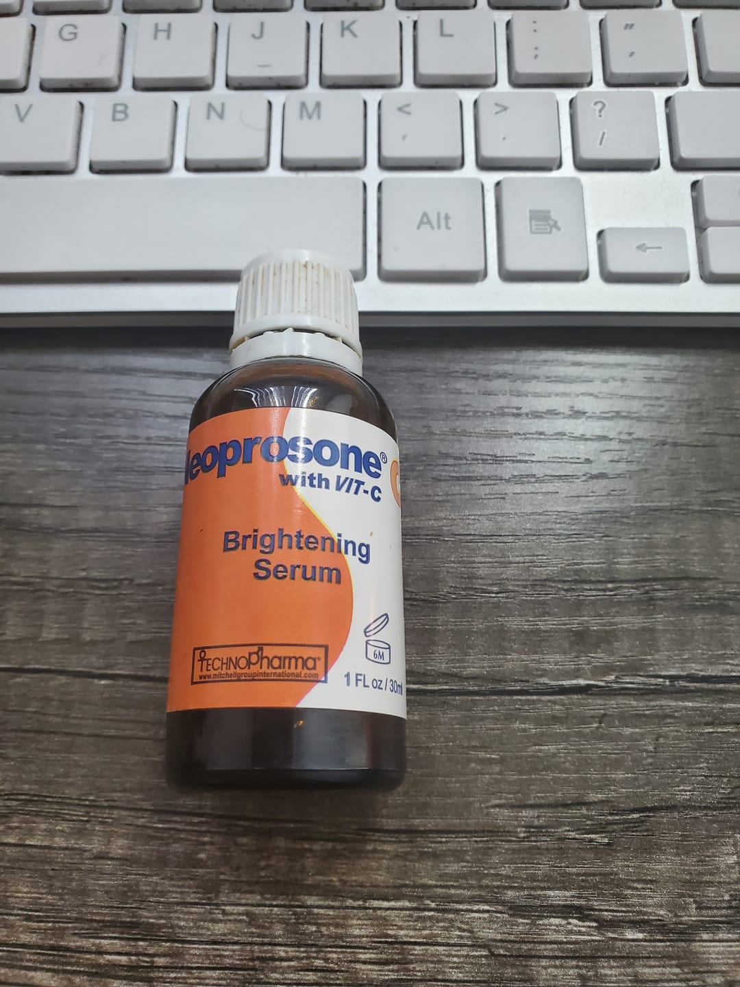 Customer photo review of Neoprosone Vitamin-C Brightening Serum - Fast Absorbing Serum - 30g / 1 Fl Oz