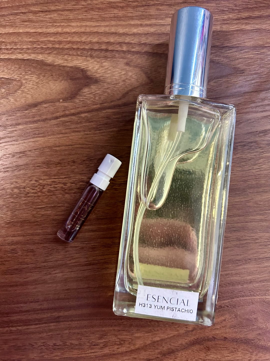 Customer photo review of H313 Inspirado en: Yum Pistachio Gelato 33 - Kayali Fragrances