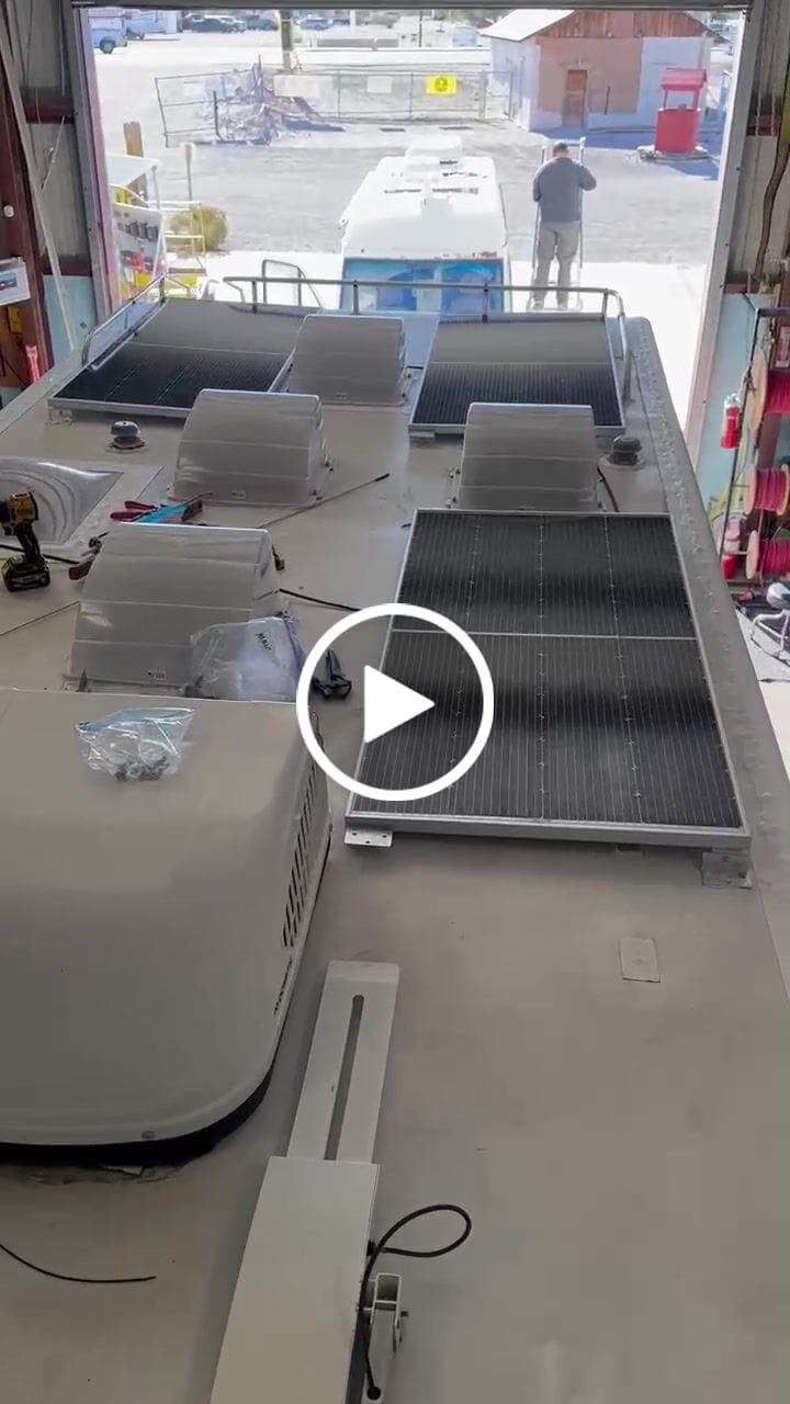 Customer video review of 12V 200Ah LiFePO4 Lithium Iron Phosphate Battery