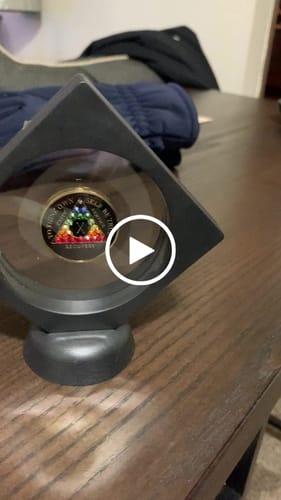 Customer video review of Recovery Mint 10 Year Bling AA Medallion - Crystallized Tri-Plate Ten Year Chip/Coin - Black Rainbow