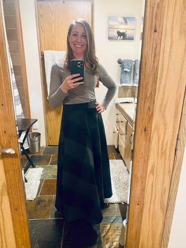 Customer photo review of Long plaid winter wool skirt women 4640-7