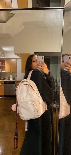 Customer photo review of Zoraesque 13.3 Inch Featherlight Backpack