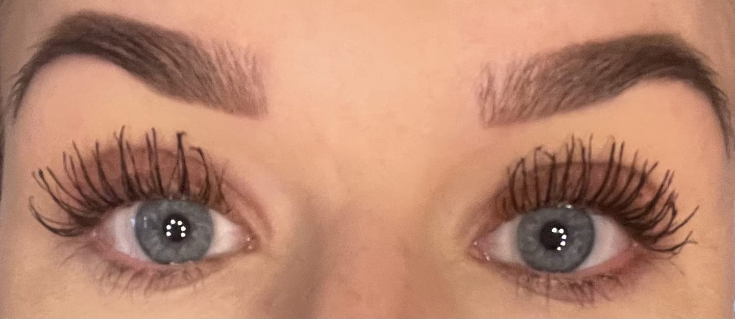 Customer photo review of LASHCOCA!NE PEPActive - Wimpernserum ohne Hormone