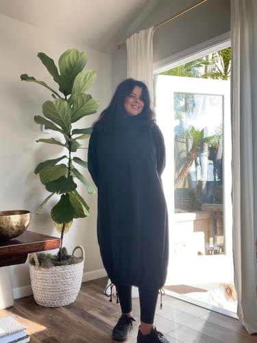 Customer photo review of Plus Size Drawstring Irregular Hem Casual Cotton Dress
