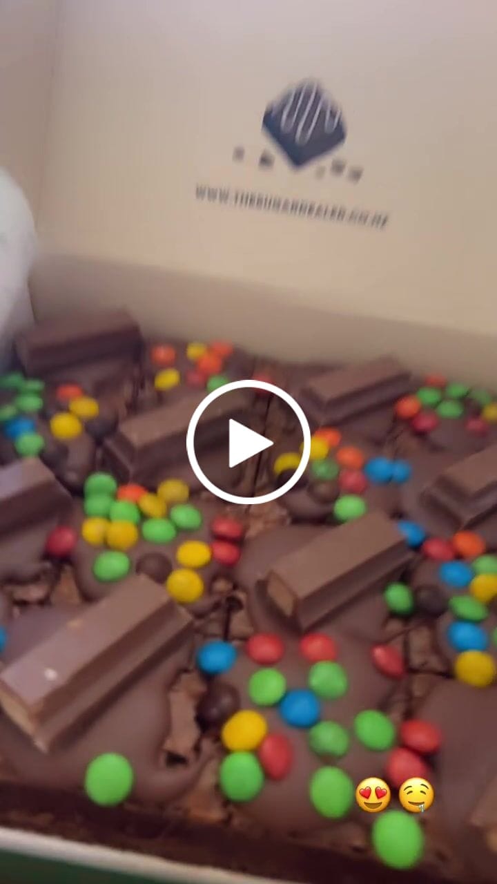 Customer video review of Naked brownie