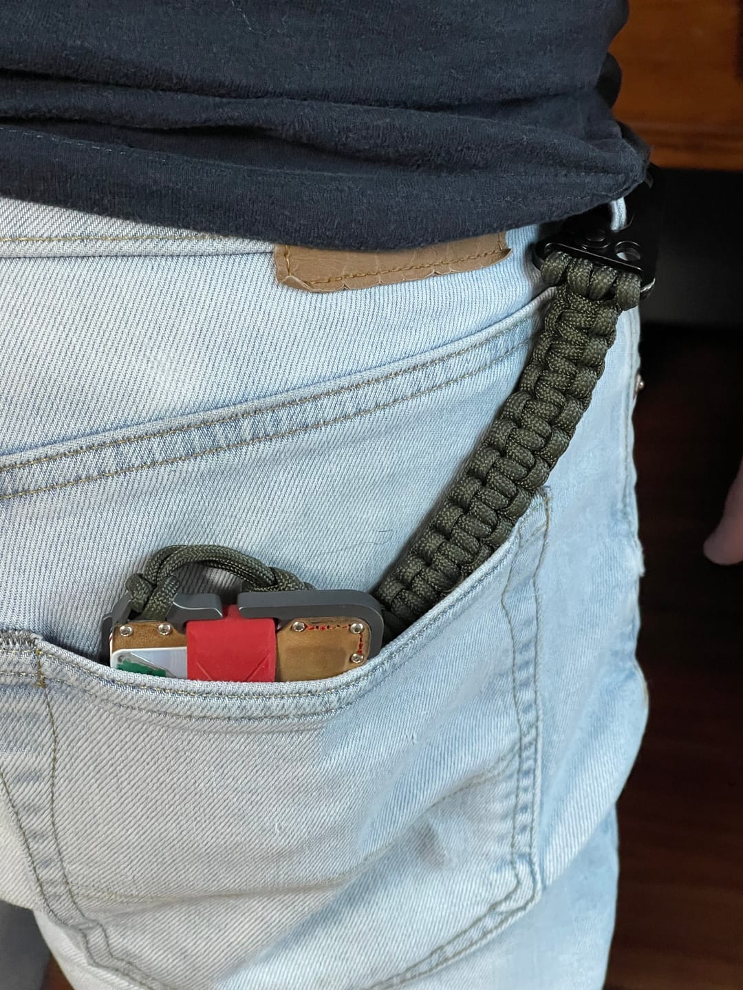 Customer photo review of HORIZONTAL WALLET BANDS (D-Series and T-Series Wallets)