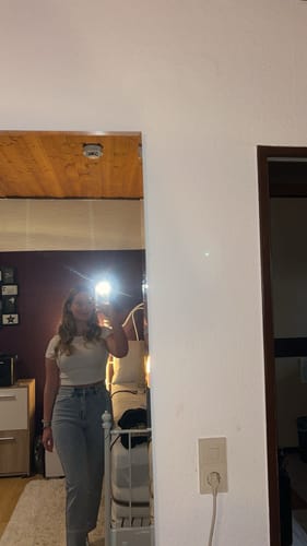 Customer photo review of Paola Mom Jeans