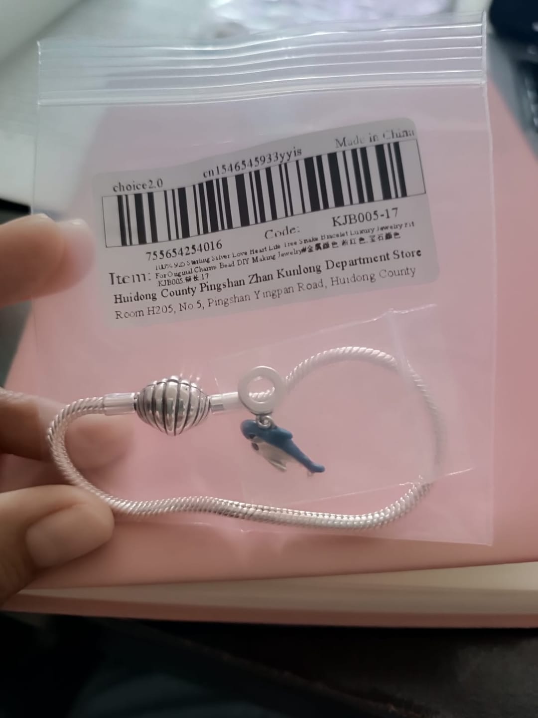 Customer photo review of Charm Tiburon