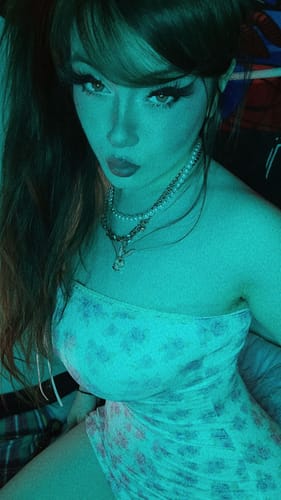 Customer photo review of Matilda Floral Lace-up Tube Dress