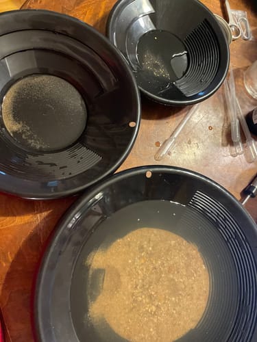 Customer photo review of Nugget Reserve 'MUSEUM SPECIMEN CHASE' - Gold Panning Paydirt Concentrate