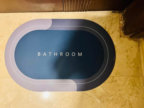 Customer photo review of Super Absorbent Quick Dry Bath Mat