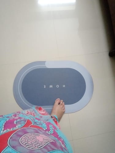 Customer photo review of Super Absorbent Quick Dry Bath Mat