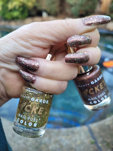 Customer photo review of Rocket Nail Color - Brown Sugar