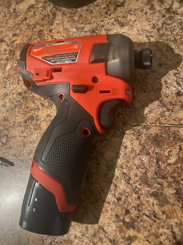 Customer photo review of Milwaukee 2551-22 M12 FUEL™ SURGE™ 1/4" Hex Hydraulic Driver Kit