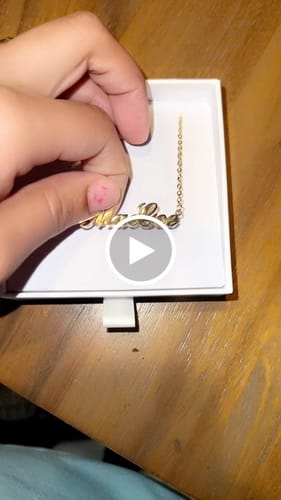 Customer video review of Personalized Name Necklace