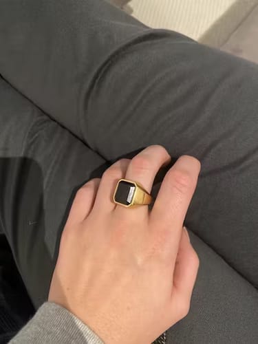 Customer photo review of Royal Signet Ring (Gold)