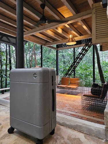 Customer photo review of Voyage Check-In, M (24")