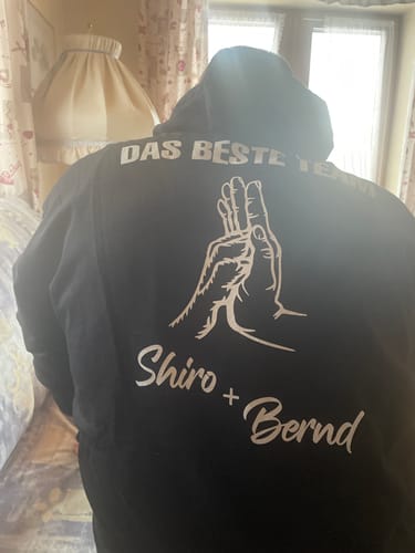 Customer photo review of Das beste Team - Personalisierbarer Unisex Hoodie Rückendruck