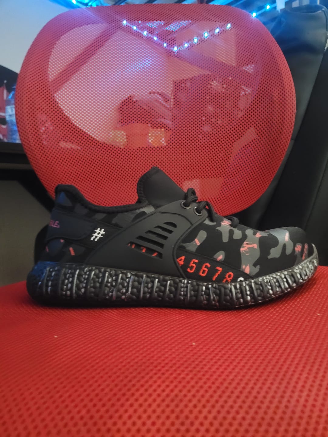 Customer photo review of CamoX™ Black Red