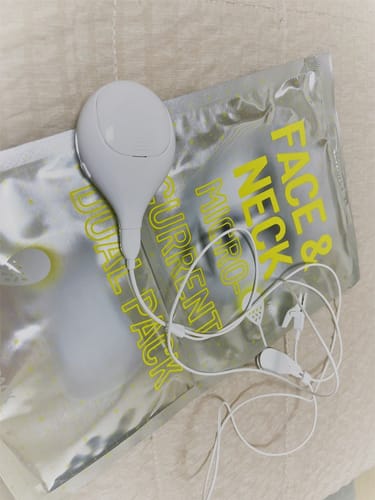 Customer photo review of 微電流蛋白機＋多因子超導修護面膜