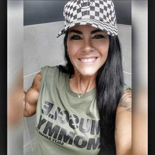 Customer photo review of Salty Savage Ladies "MUSCLE MOMMY" Performance Crop Tee