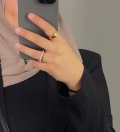 Customer photo review of Kyla Ring | 18K vergoldet