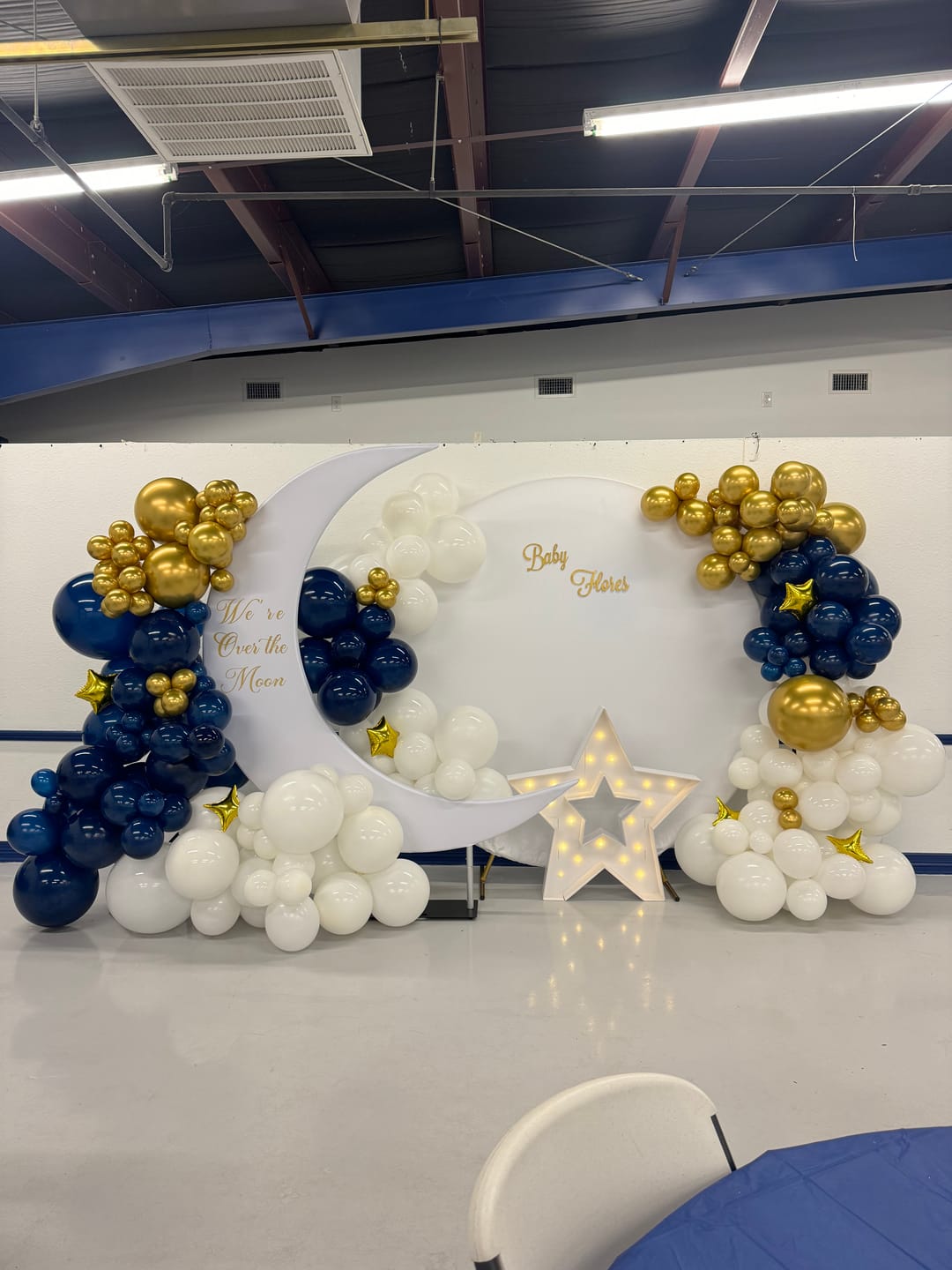 Customer photo review of 6.5ft Portable Crescent Moon Shape Stand for Baby Showers & Birthday & Wedding Events