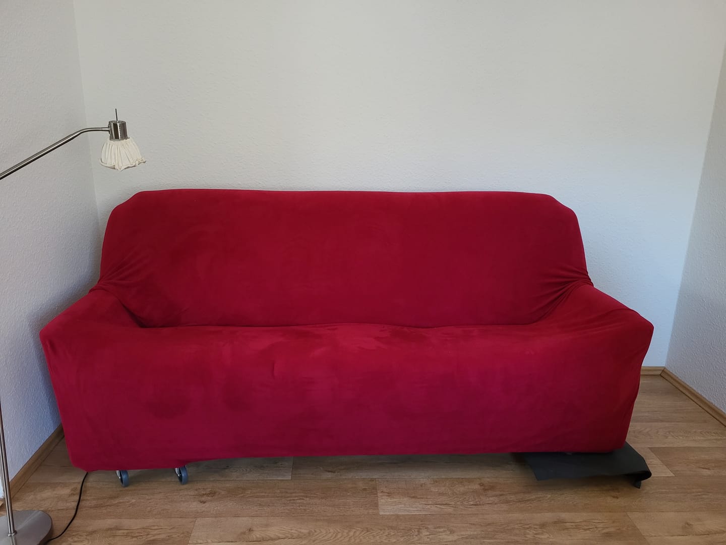 Customer photo review of Rotwein - Sofabezüge aus Samt für klassische und Ecksofas - Das Haus der Überzüge