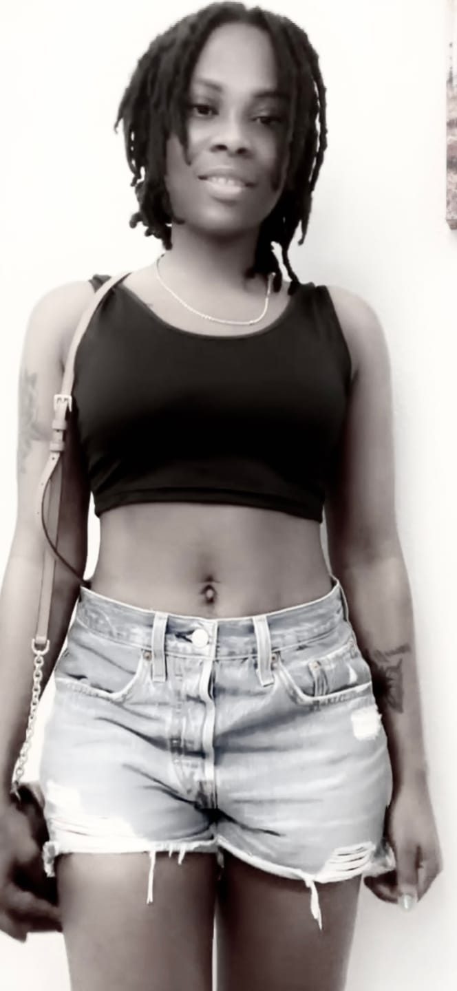 Customer photo review of KWhite Waist Trainer