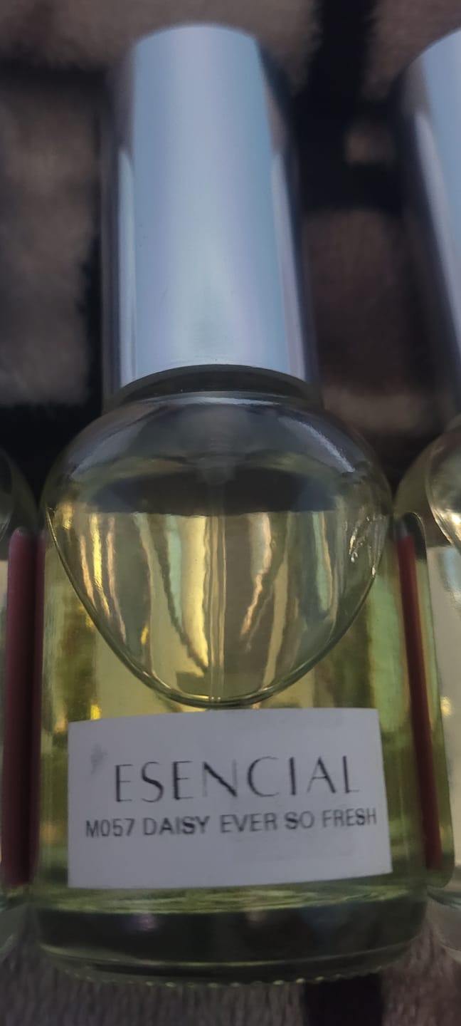 Customer photo review of M057 Inspirado en: Daisy Ever So Fresh - Marc Jacobs