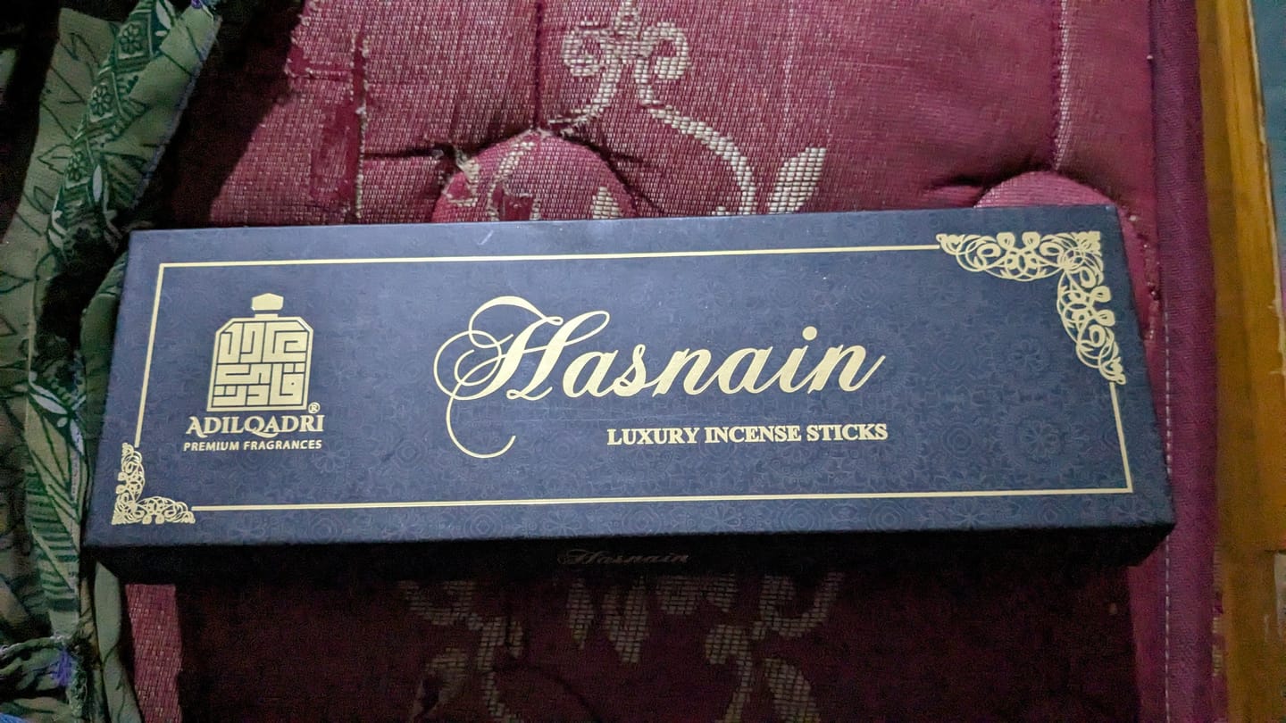 Customer photo review of Hasnain Premium Quality Agarbatti ( Incense Stick ) 100 gms