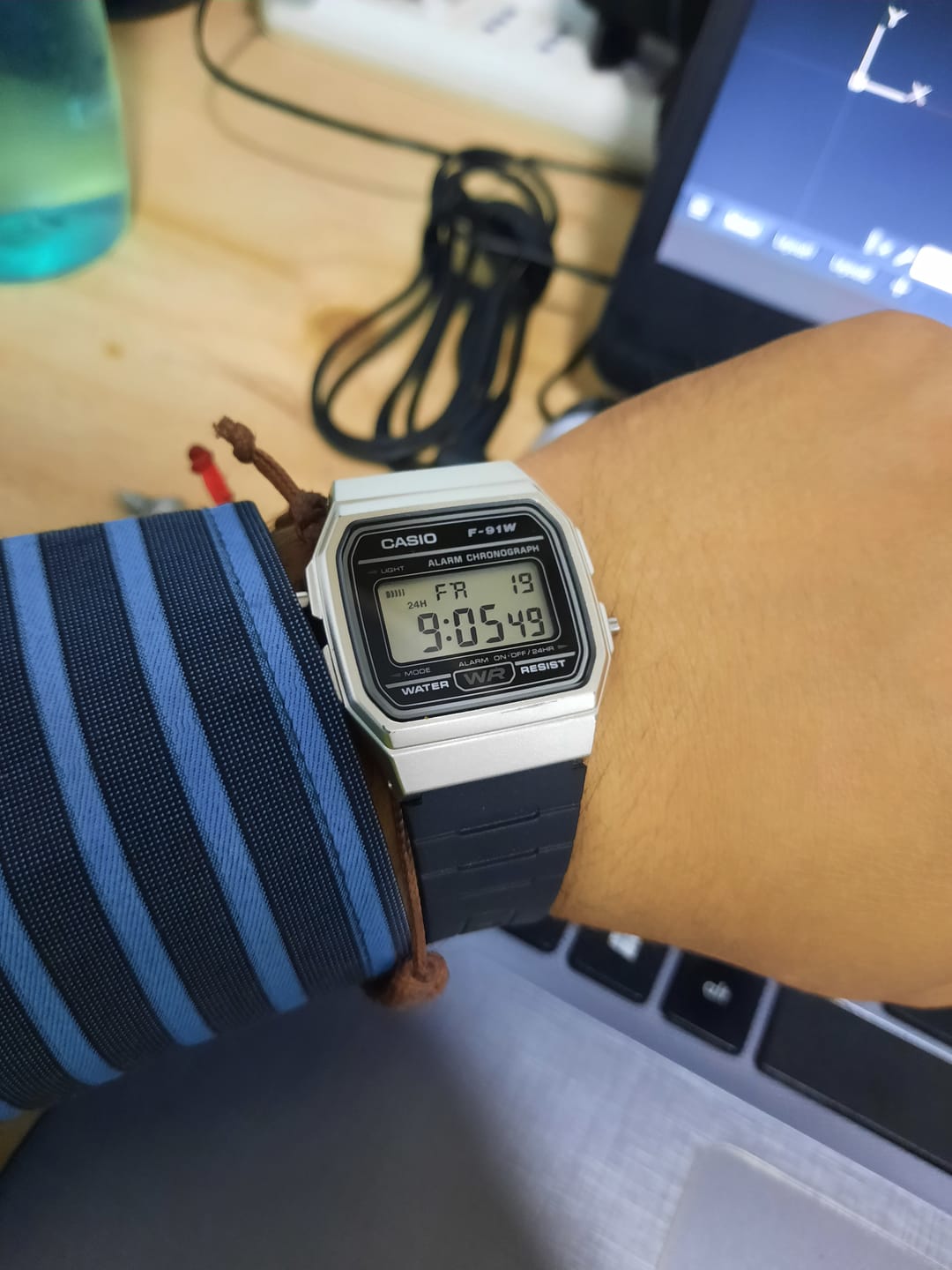 Customer photo review of Reloj Casio Vintage F-91WM-7ADF Plateado/Negro