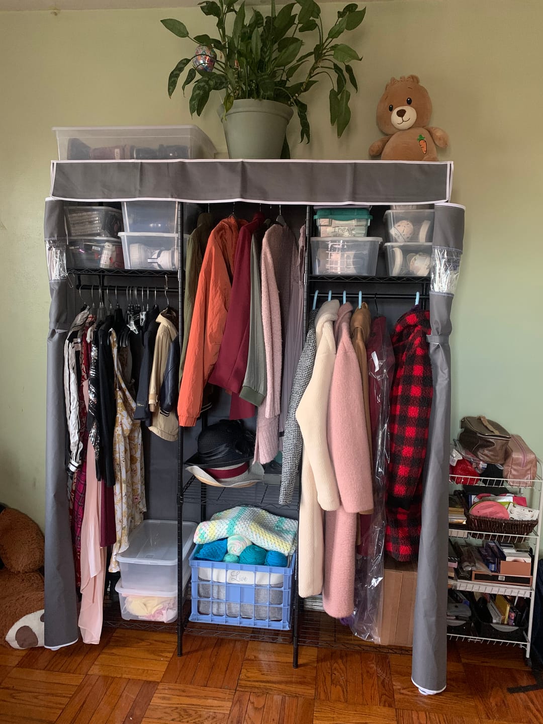 Customer photo review of Raybee 75.5"H Heavy Duty Clothes Rack with Cover,800LBS Portable Clothes Rack for Bedroom,Wire Garment Rack