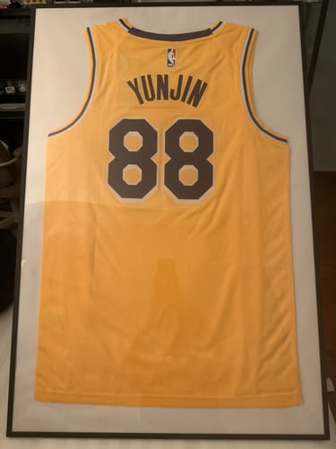 Customer photo review of Le Sserafim Basketball Jersey