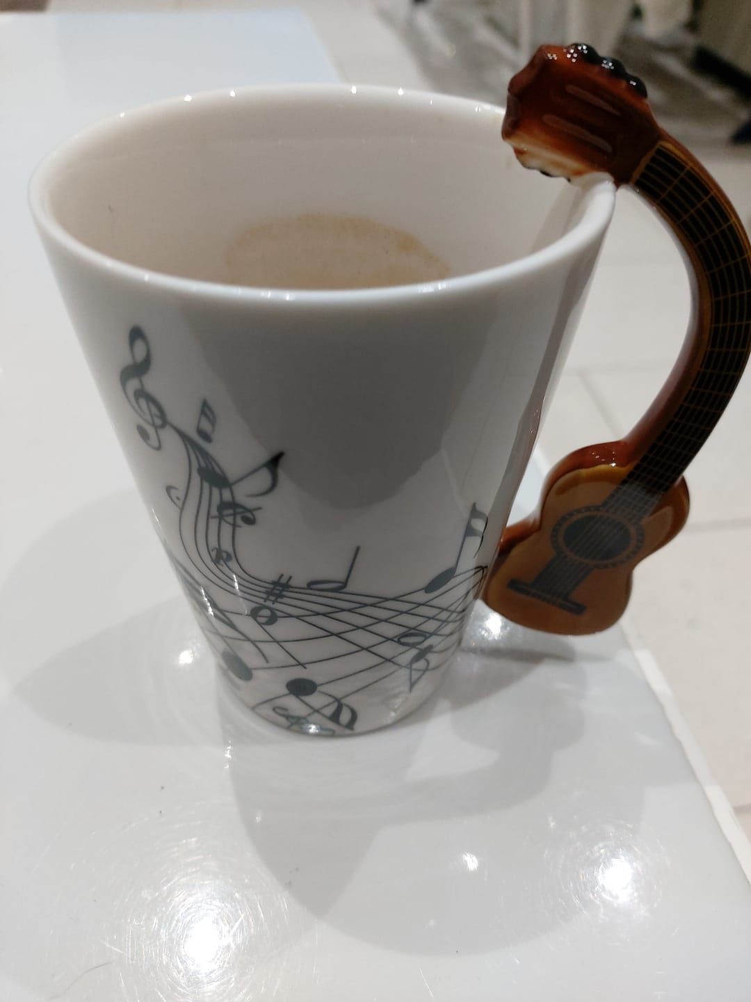 Customer photo review of Originelle Tasse – Gitarre