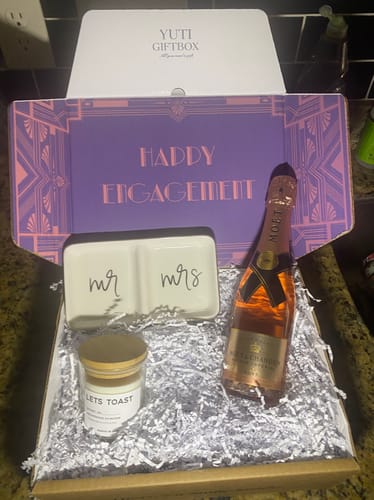 Customer photo review of Happy Engagement Deluxe