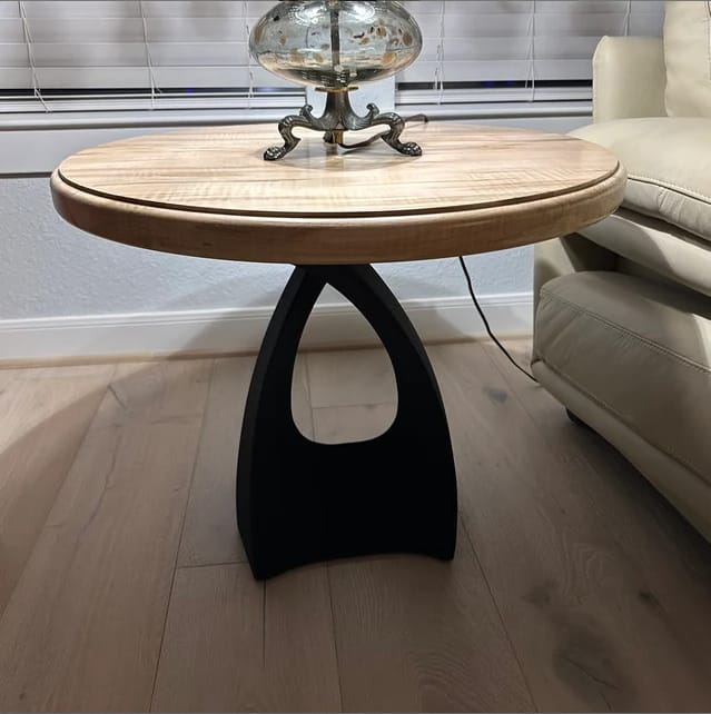 Customer photo review of End Table Legs 220 Tulipe 20H for Modern Round Tabletop