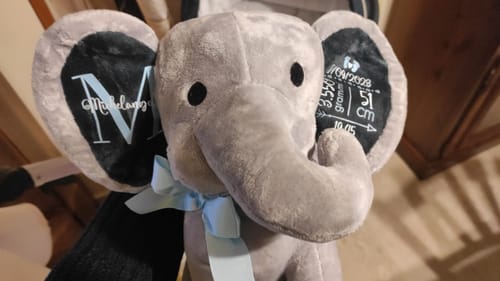 Customer photo review of Elefante coccoloso - Peluche per bambini